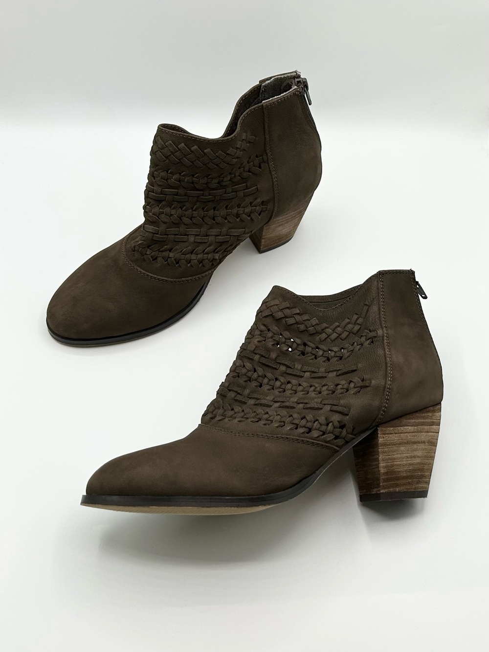 Diba Brown Leather Western Heeled Ankle Booties Boots Women’s Size 8